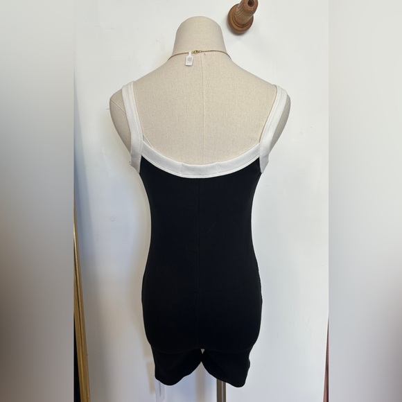 NWT Sunday Onsie - Picture 6 of 7